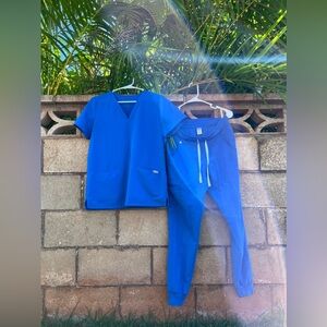 WOMENS FIGS SCRUB SET